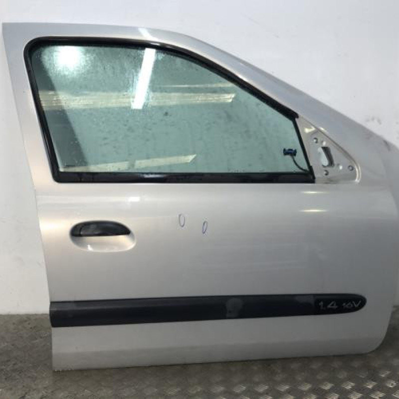 Porte avant droit RENAULT CLIO 2 Porte avant droit RENAULT CLIO 2