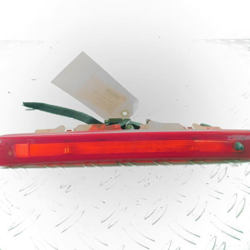 Feu arriere stop central RENAULT CLIO 3 Feu arriere stop central RENAULT CLIO 3