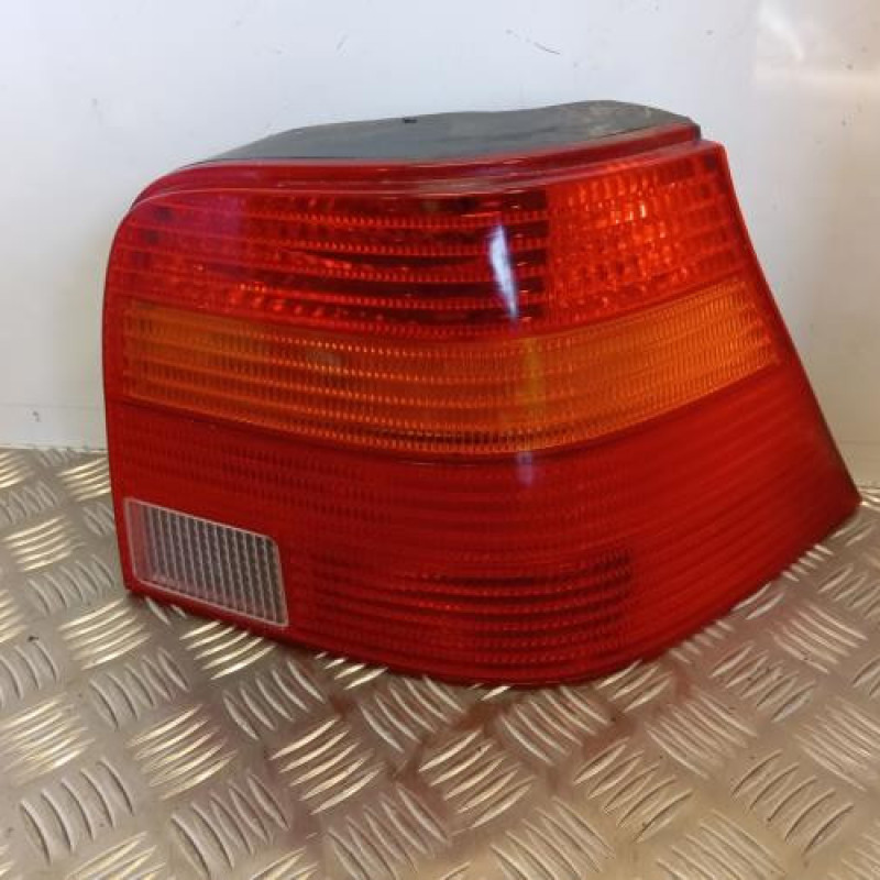 Feu arriere principal droit (feux) VOLKSWAGEN GOLF 4 Feu arriere principal droit (feux) VOLKSWAGEN GOLF 4