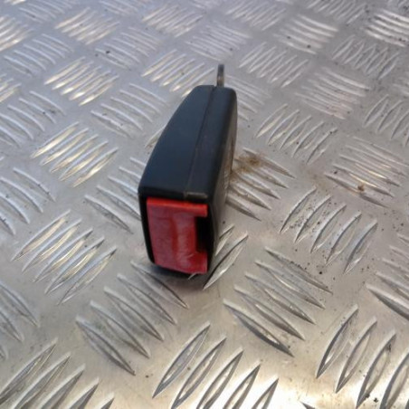 Attache ceinture avant droit MERCEDES VITO 639