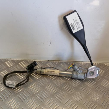 Attache ceinture avant droit RENAULT KANGOO 2 Photo n°1