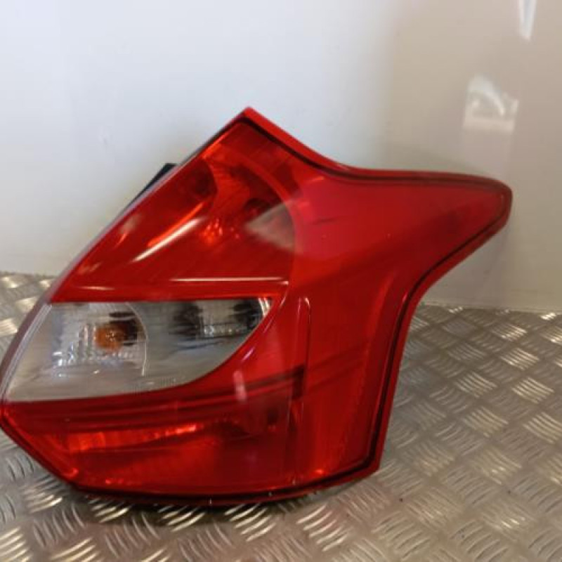 Feu arriere principal droit (feux) FORD FOCUS 3 Feu arriere principal droit (feux) FORD FOCUS 3