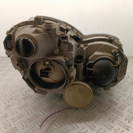 Optique avant principal gauche (feux)(phare) MERCEDES CLASSE C 203
