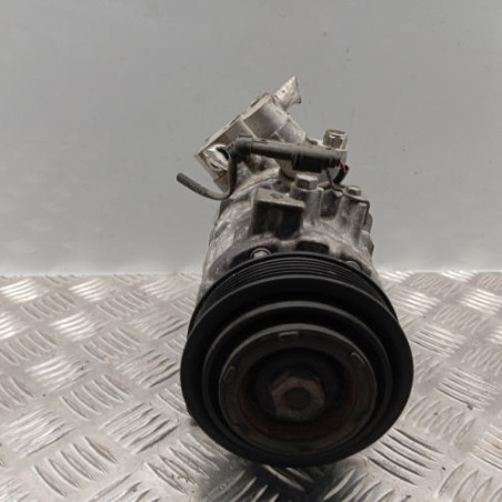 Compresseur clim BMW SERIE 1 F20 Photo n°1