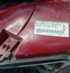 Feu arriere principal droit (feux) RENAULT CLIO 3 Photo n°4