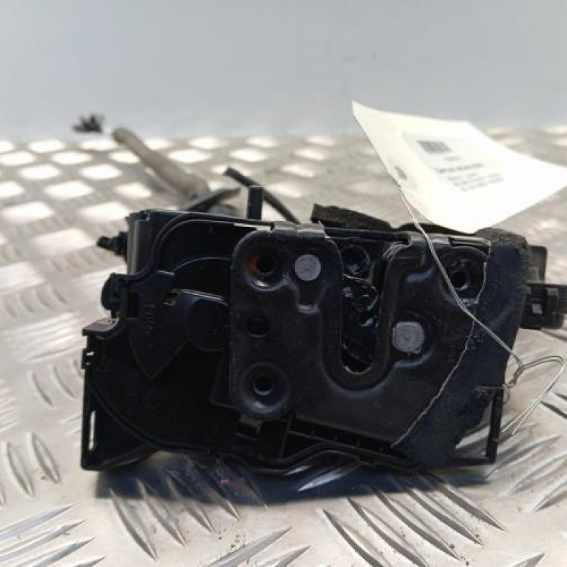 Serrure arriere droit RENAULT MEGANE 4 Serrure arriere droit RENAULT MEGANE 4