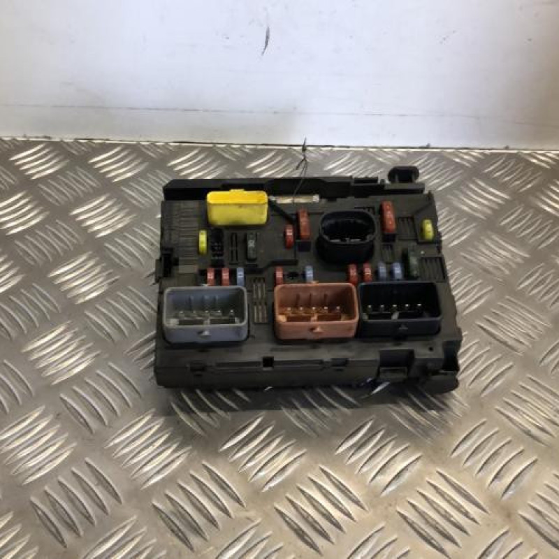 Boitier servitude moteur (BSM) PEUGEOT 307 Boitier servitude moteur (BSM) PEUGEOT 307