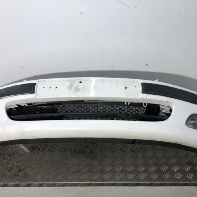 Pare choc avant PEUGEOT 106 Pare choc avant PEUGEOT 106