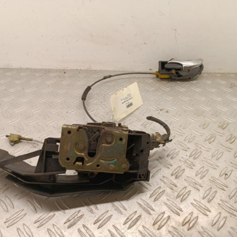 Serrure avant gauche FORD FOCUS 1