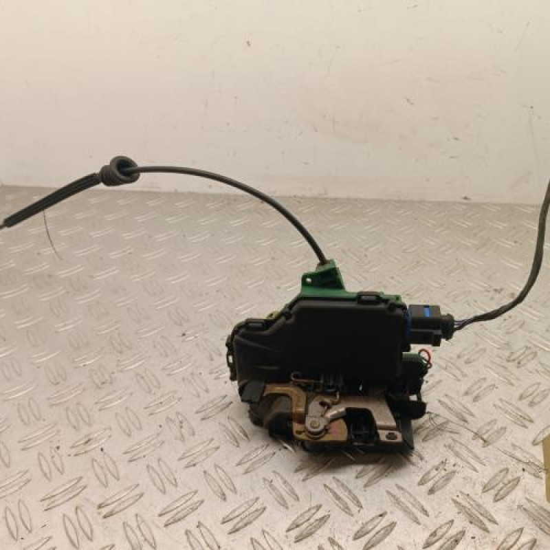 Serrure avant droit SEAT IBIZA 3 Serrure avant droit SEAT IBIZA 3