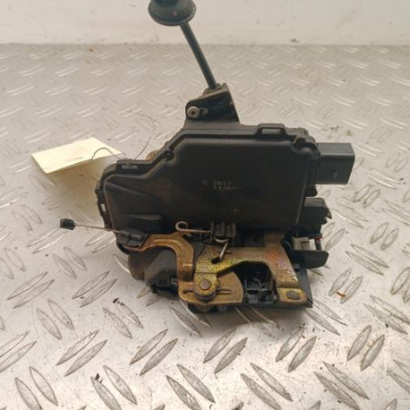 Serrure avant droit VOLKSWAGEN GOLF 4