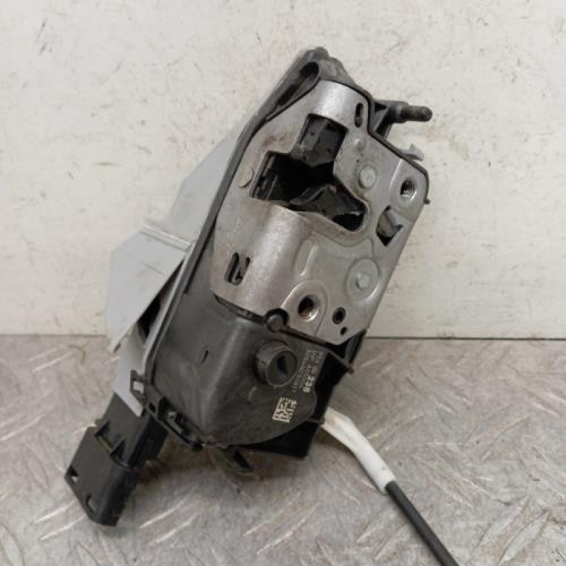 Serrure arriere droit PEUGEOT 3008 1