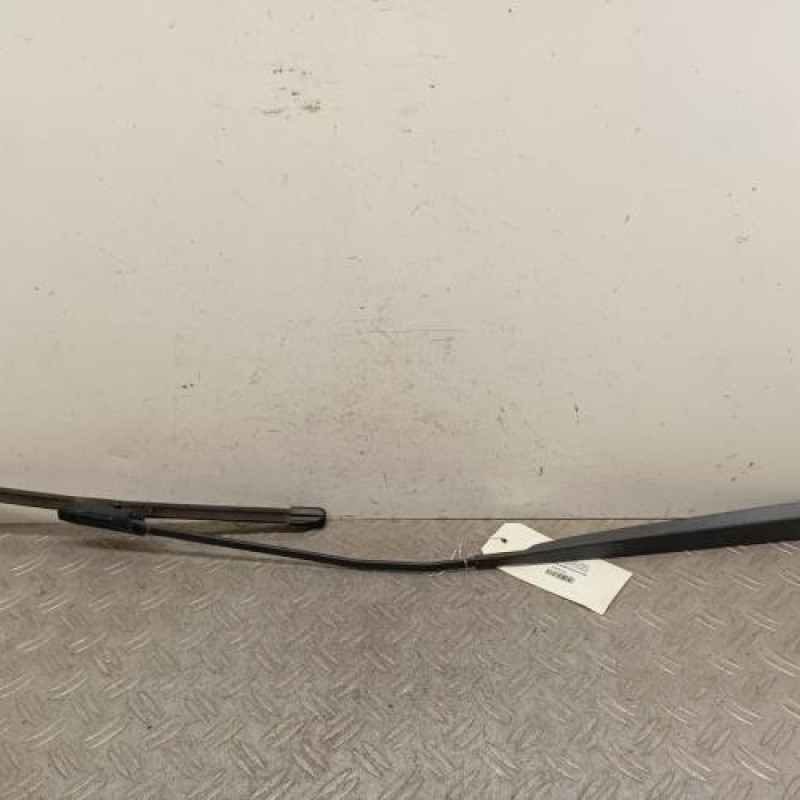 Bras essuie glace avant droit RENAULT CLIO 3