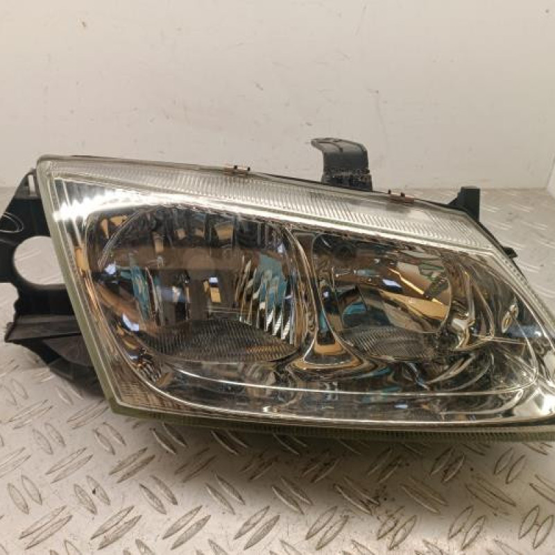 Optique avant principal droit (feux)(phare) NISSAN ALMERA 2