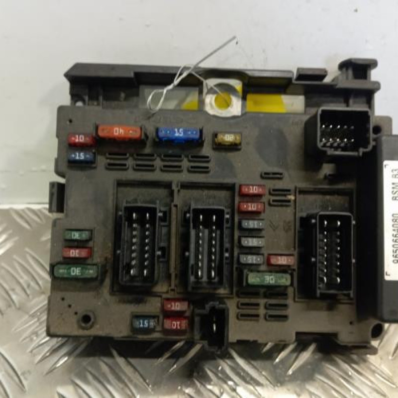 Boitier servitude moteur (BSM) PEUGEOT 307