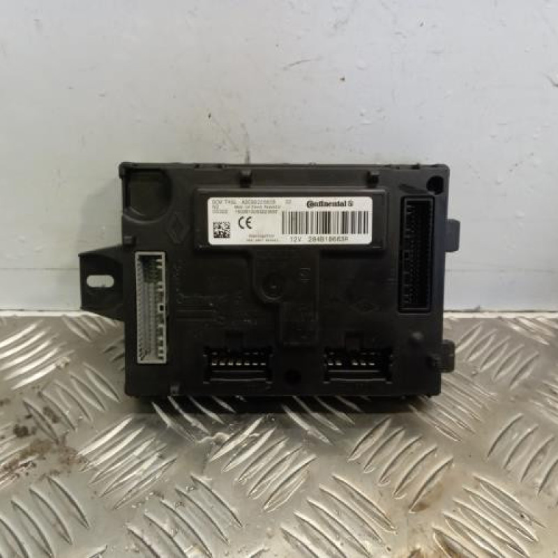 Boitier UCH RENAULT CLIO 4 Boitier UCH RENAULT CLIO 4