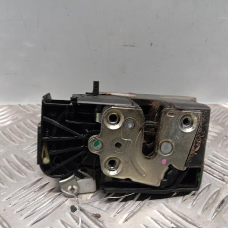 Serrure arriere droit DACIA SANDERO 2 Serrure arriere droit DACIA SANDERO 2