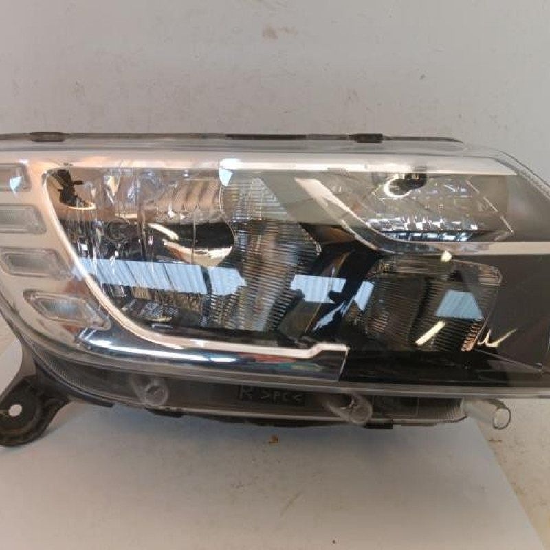 Optique avant principal droit (feux)(phare) DACIA SANDERO 2