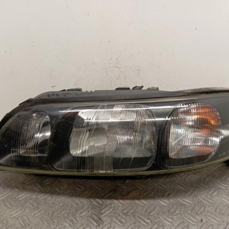 Optique avant principal gauche (feux)(phare) VOLVO S 60 1