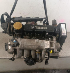 Moteur OPEL COMBO C Photo n°6