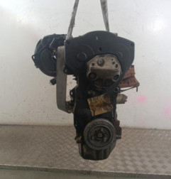 Moteur CITROEN XSARA PICASSO Photo n°4
