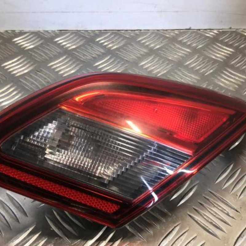 Feu arriere secondaire droit (feux) OPEL CORSA E Feu arriere secondaire droit (feux) OPEL CORSA E