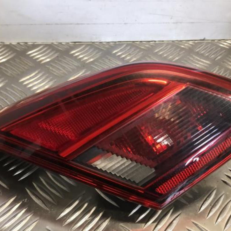 Feu arriere secondaire gauche (feux) OPEL CORSA E Feu arriere secondaire gauche (feux) OPEL CORSA E