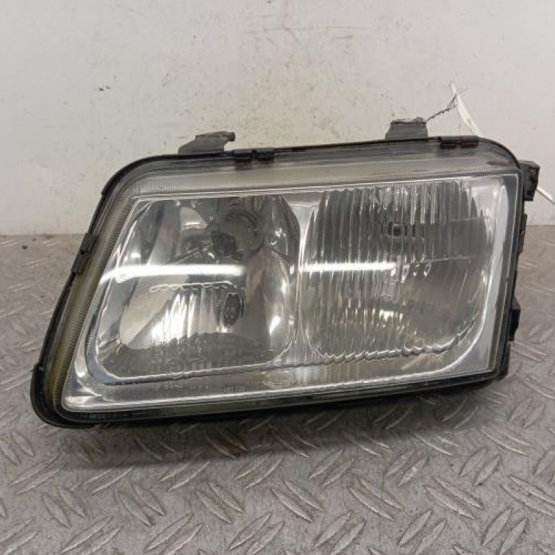 Optique avant principal gauche (feux)(phare) AUDI A3 1