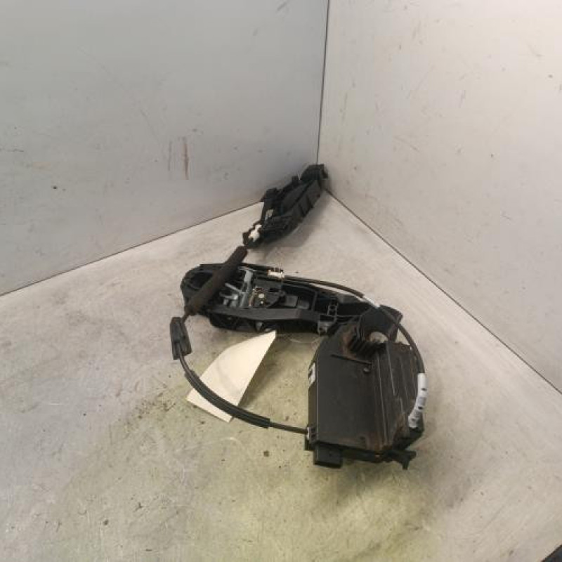 Serrure avant gauche PEUGEOT 308 2 SW