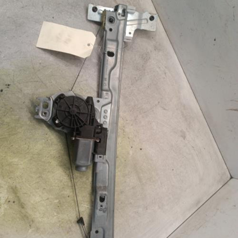Leve vitre electrique avant droit PEUGEOT 207