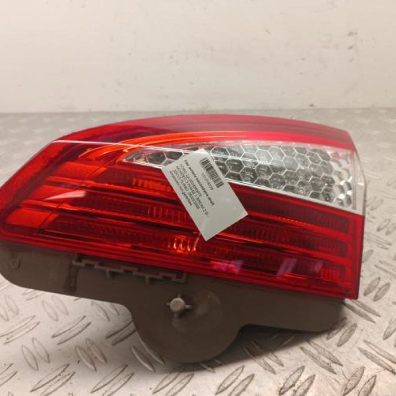 Feu arriere secondaire droit (feux) FORD MONDEO 3 Feu arriere secondaire droit (feux) FORD MONDEO 3