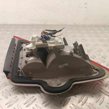 Feu arriere secondaire droit (feux) FORD MONDEO 3