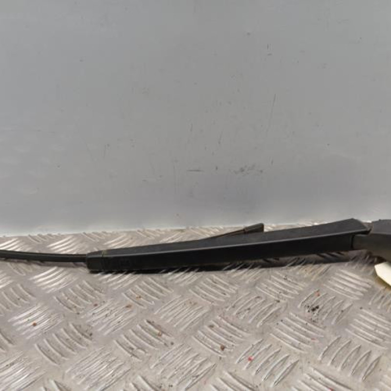 Bras essuie glace arriere SKODA OCTAVIA 3 Bras essuie glace arriere SKODA OCTAVIA 3