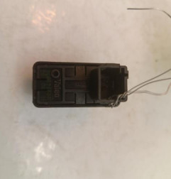 Interrupteur de leve vitre avant gauche CITROEN BERLINGO 2