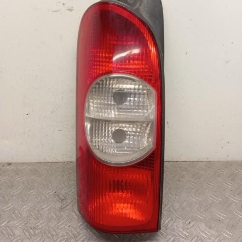 Feu arriere principal gauche (feux) RENAULT MASTER 2