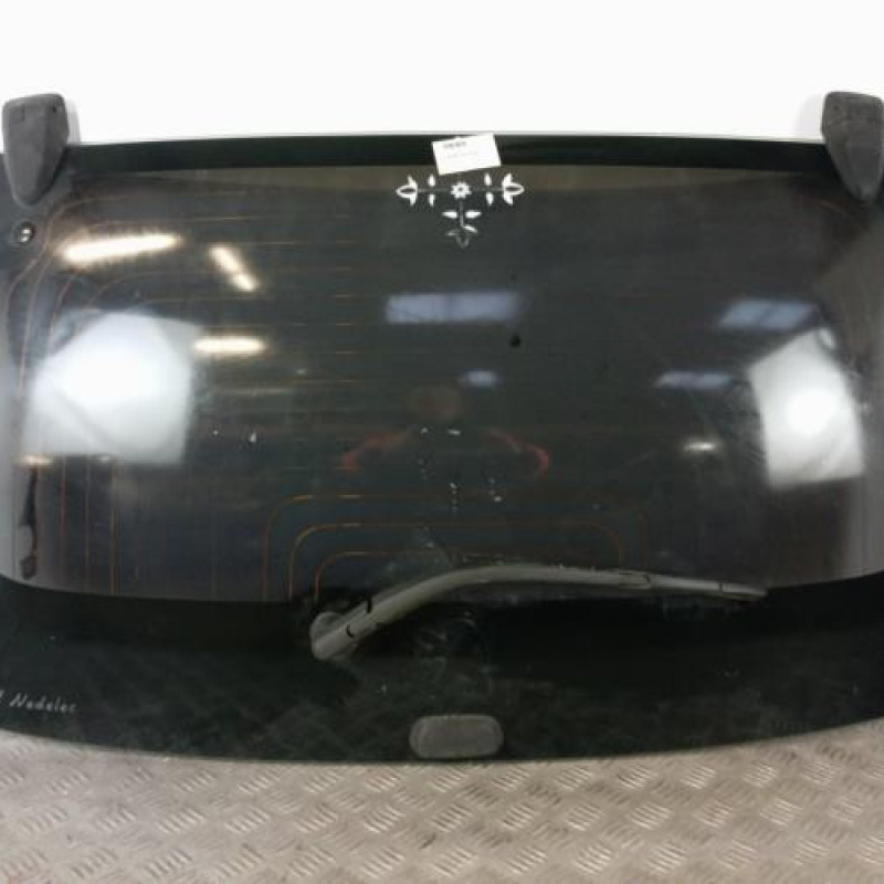 Lunette arriere PEUGEOT 107 Lunette arriere PEUGEOT 107