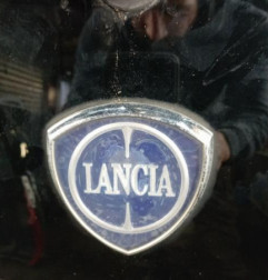 Malle/Hayon arriere LANCIA DELTA 3