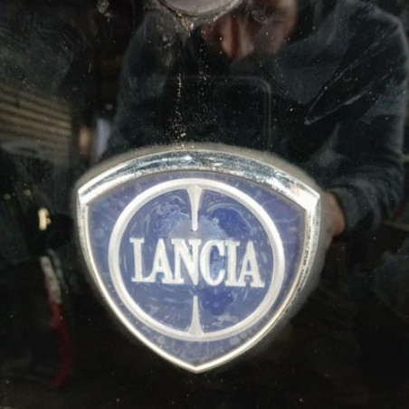 Malle/Hayon arriere LANCIA DELTA 3
