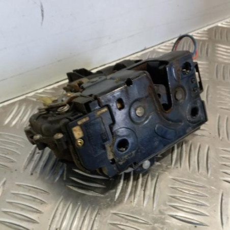 Serrure avant gauche VOLKSWAGEN GOLF 4