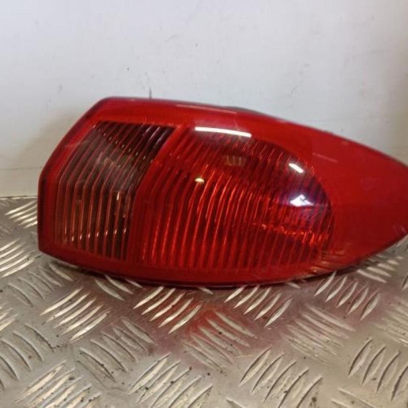 Feu arriere principal droit (feux) ALFA ROMEO 147 Feu arriere principal droit (feux) ALFA ROMEO 147