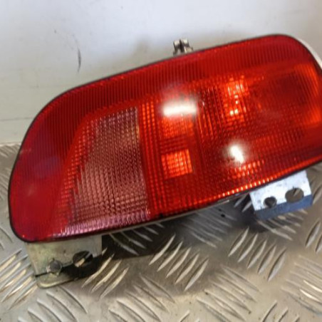 Feu de pare choc arriere gauche CITROEN C4 PICASSO 2 Photo n°1