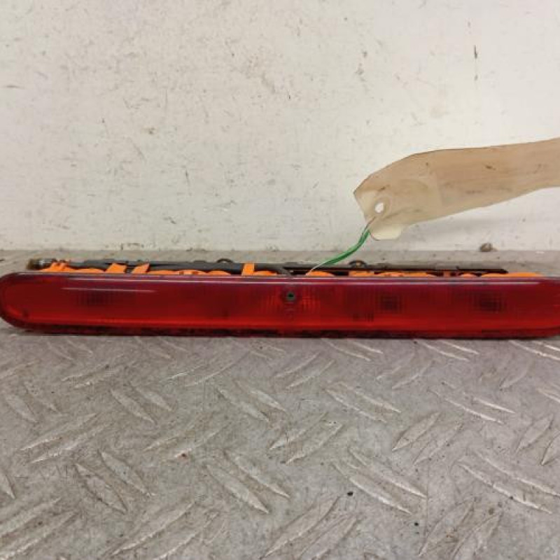 Feu arriere stop central PEUGEOT 206