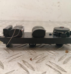 Interrupteur de leve vitre avant gauche FORD KUGA 2