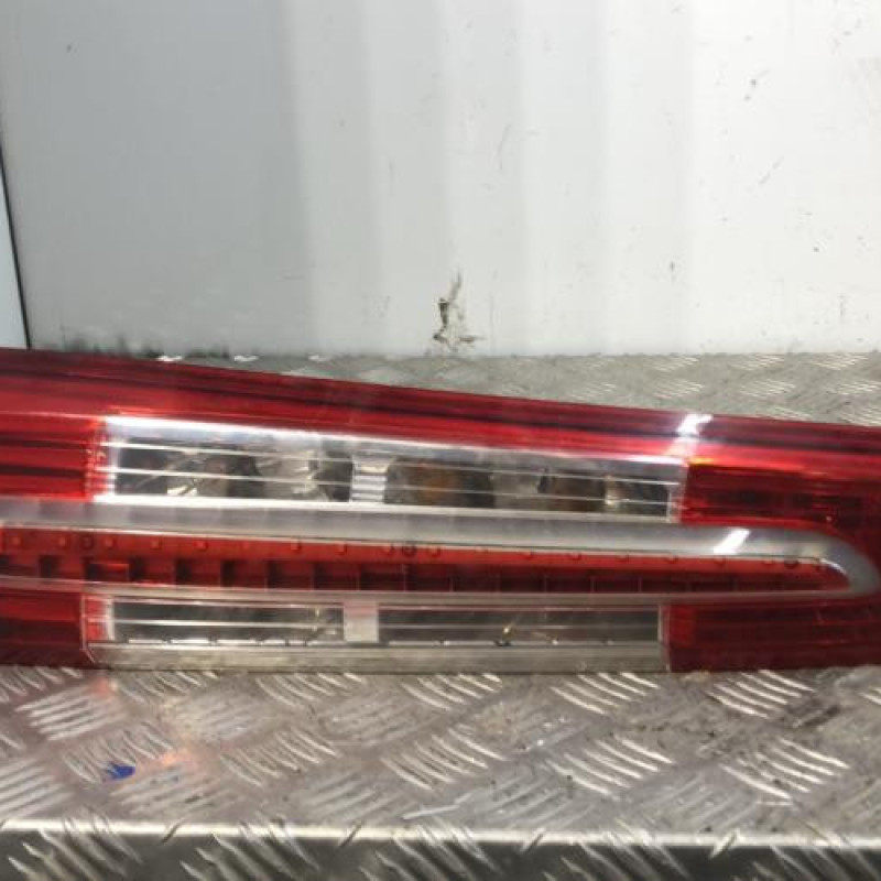 Feu arriere principal gauche (feux) FORD C-MAX 1 Feu arriere principal gauche (feux) FORD C-MAX 1