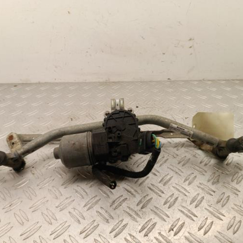Moteur essuie glace avant PEUGEOT 208 1 Moteur essuie glace avant PEUGEOT 208 1