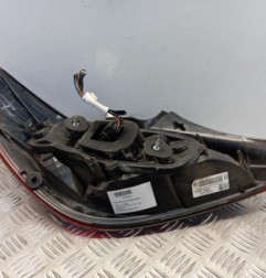 Feu arriere principal droit (feux) OPEL CORSA D Photo n°4