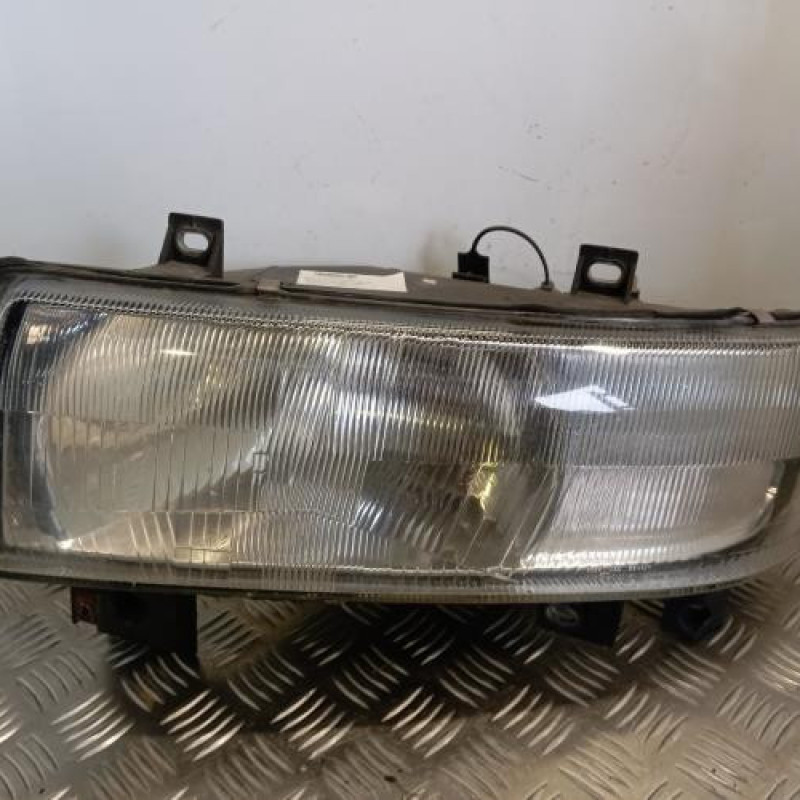 Optique avant principal gauche (feux)(phare) RENAULT MASTER 2