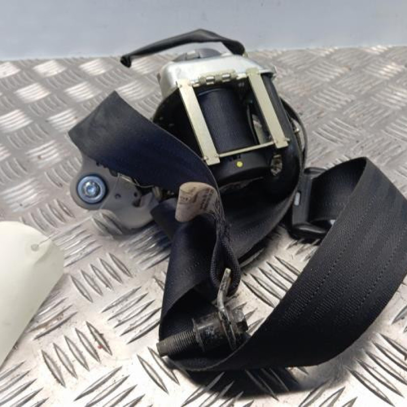 Ceinture avant droit NISSAN JUKE 1 Ceinture avant droit NISSAN JUKE 1