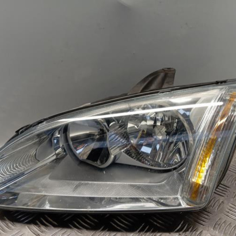 Optique avant principal gauche (feux)(phare) FORD FOCUS 2