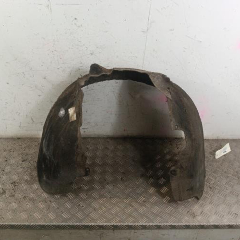 Pare boue avant gauche AUDI A4 2 Pare boue avant gauche AUDI A4 2